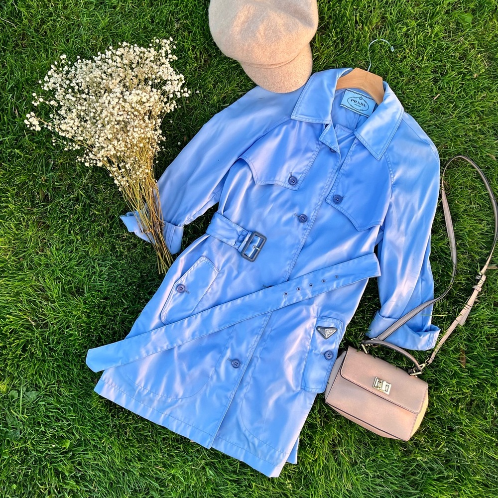 ❗️SOLD❗️Prada silk jacket🩵